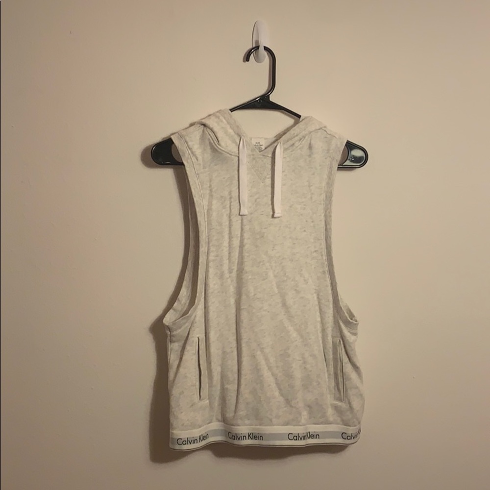 Calvin Klein Women’s Sleeveless Hoodie Size Medium